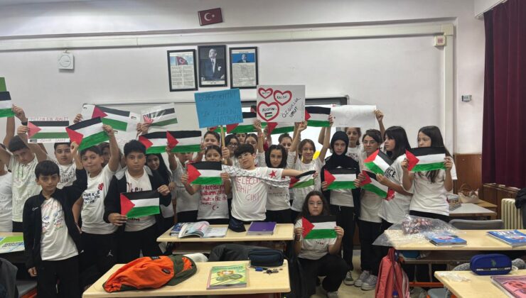 Yalova’da Öğrenciler Filistin İçin Tek Yürek Oldu