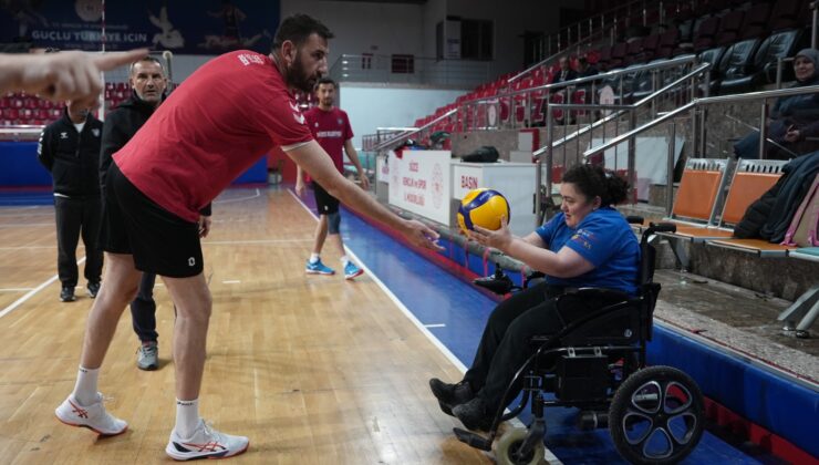 Kusursuz Kafe Çalışanları, Düzce Voleybol Takımıyla Antrenmanda Buluştu