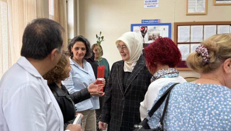 AK Parti Teşkilatı Öğretmenler Günü’nde Sahadaydı: Yalova’da Anlamlı Buluşmalar