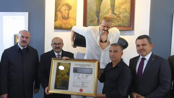 Çanakkale Kahramanı Seyit Onbaşı’nın Kayıp Fotoğrafı ve Belgesi Gün Yüzüne Çıktı