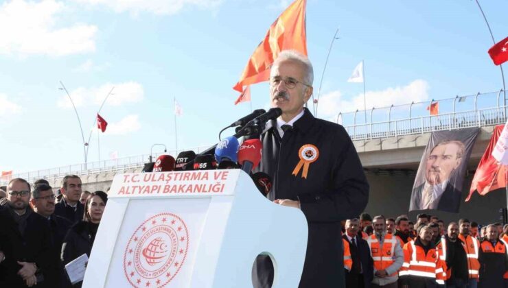 Ulaştırma Bakanı Abdulkadir Uraloğlu Van’da: Çevre Yolu’nun 1. ve 3. Etapları Hizmete Açıldı