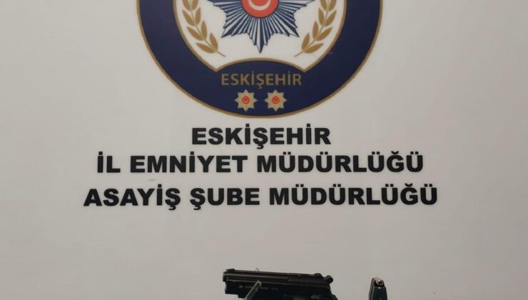 Eskişehir’de Yaşlı Çiftin Altın Bileziğini Gasp Eden Şahıslar Tutuklandı