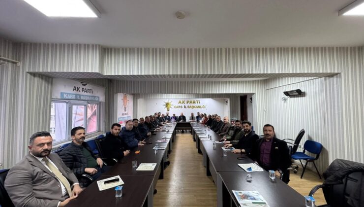 AK Parti Kars İl Başkanlığı’nda Haftalık İstişare Toplantısı gerçekleştirildi