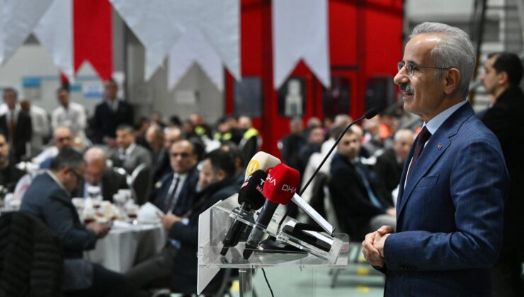Bakan Uraloğlu’ndan Bayram Müjdesi: Trenlerde 8 Bin 898 Kişilik Ek Kapasite