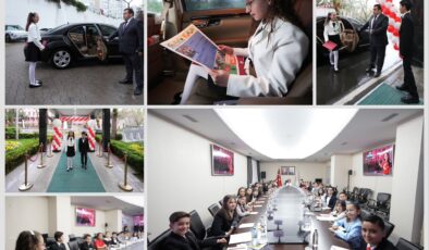 Bakan Tekin Koltuğunu Defne’ye Devretti: “Teneffüsler Uzasın, Sosyalleşme Artsın”