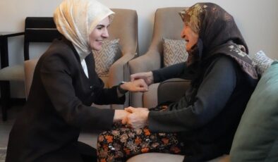 Aile ve Sosyal Hizmetler Bakanı Göktaş’tan Kırklareli’nde “Dört Kuşak Bir Arada” Yaşayan Aileye Ziyaret