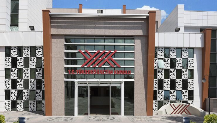 İstanbul Bilgi Üniversitesi’nde Akademik Takvim Değişmedi: Final Sınavları İlan Edilen Tarihte Yapılacak