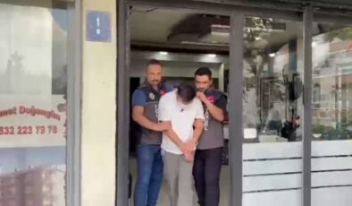 Ankara’da Kendilerini Polis Ve Savcı Olarak Tanıtan Dolandırıcılar Yakalandı
