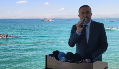 Van Gölü’nde Su Sporları Festivali Başladı: Abdulahat Arvas’tan “Terörsüz Türkiye” Vurgusu
